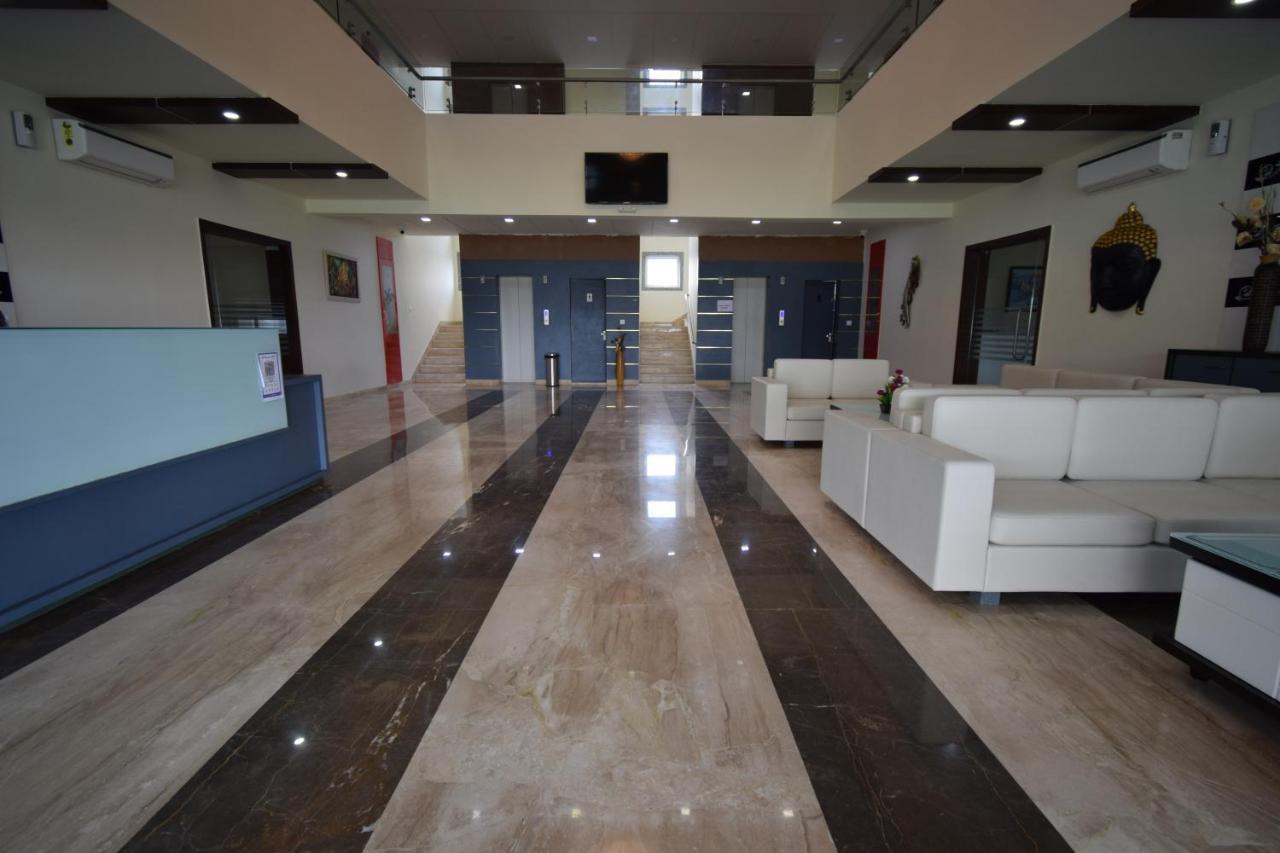 The Sky Imperial- Hotel Gopal Darshan Nāthdwāra Exterior foto